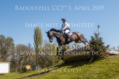Faye Fuellgraebe Goldenes Reitanzeichen Radolfzell 2019