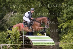 Amande de B'Néville Julia KRAJEWSKI