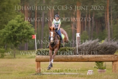 Nelson van Desta Nele REVYN