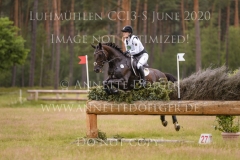 Dark Desire GS Emma BRUESSAU