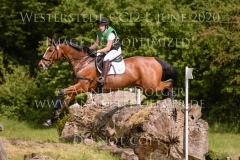 Monte Revellino B Emma KUEMMEL