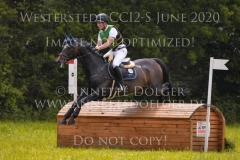 Franky Four Fingers Jakob Binder STRUCK