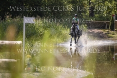 Dark Desire GS Emma BRUESSAU