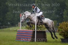 Shannon's Hero Lisa-Marie HOFFMANN