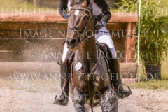 Ucella 6 Anna VON BEAUVAIS