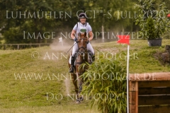 Vally K Nadine MARZAHL