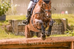 Dash of Milk Mia MUELLER-RUCHHOLTZ