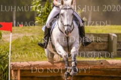 Ideal Rebel Caroline SUHR