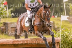 Gretchen V Jana LEHMKUHL