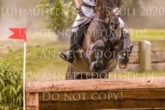 Exclusive Sophia ROESSEL