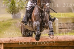 Exclusive Sophia ROESSEL