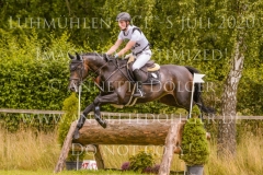 Franky Four Fingers Jakob Binder STRUCK