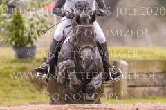 Baroness III Juliane BARTH