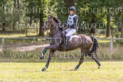 Ucella 6 Anna VON BEAUVAIS