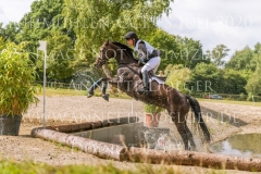 Ucella 6 Anna VON BEAUVAIS