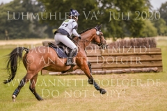 Lariostea H Viktoria WEYERS