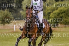 Campione de Lux Kira MEYER