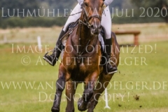 Campione de Lux Kira MEYER