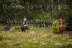 Fifi Dong Fly Lecia REMMEVAD