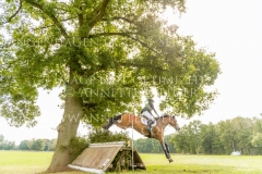 Farthino H Leni LEHNARD