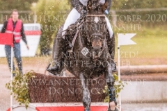 Ucella 6 Anna VON BEAUVAIS