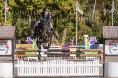 C'est Evie Luke VOGELSAENGER