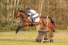 Skyfall AS Frauke SASSENBERG