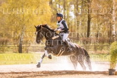 Ebony's Elli Laura JAHN