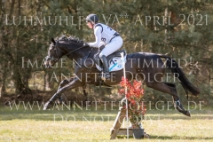 Infinity 45 Nadine MARZAHL