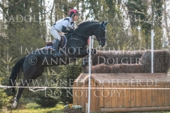 Vick du Gisors JRA Kenki SATO