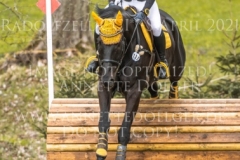 Outcross V.gaeu Jeanne FAUSS