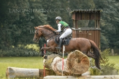 Donna Lena MV Emily Roberg