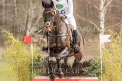 Ilara W Paula REINSTORF