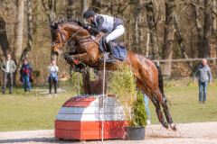 A Happy Hour Anna SIEMER