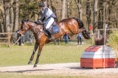 A Happy Hour Anna SIEMER