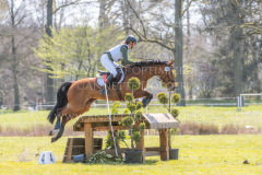 Mabella D Nike DENKER