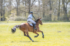 Mabella D Nike DENKER