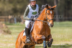 Mabella D Nike DENKER